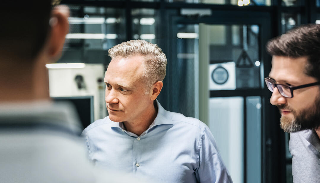 JRS 开发创新的定制技术解决方案。