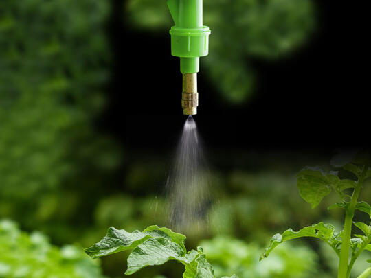 使用 JRS 纤维溶液喷涂非常方便。